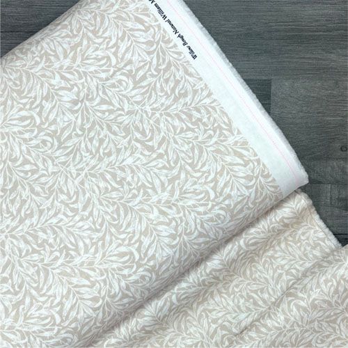 William Morris Quilt Backs: Willow Boughs Natural 108"  (per 1/4 metre)