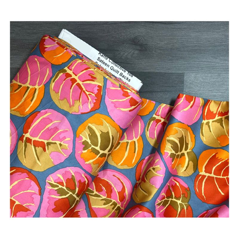 Kaffe Fassett Collective Quilt Back: Palm Leaves, Pink 108" (per 1/4 metre)