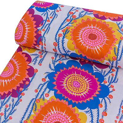 Bright Eyes 108" Quilt Back Fabric: Optimistic Cream (per 1/4 metre)