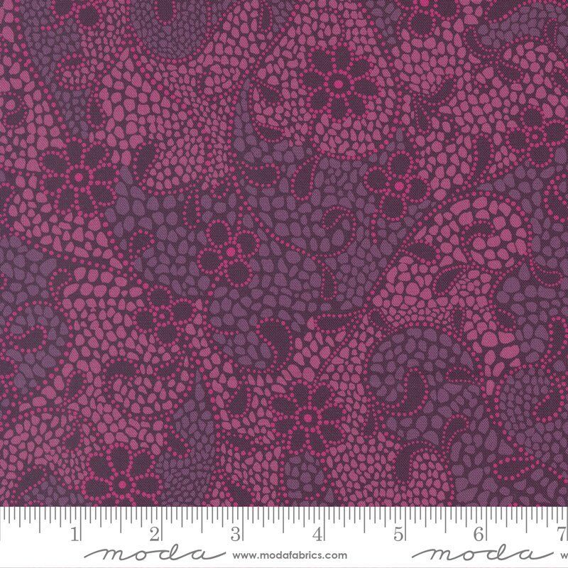 Parlor fabric Good Vibes Only, Plum