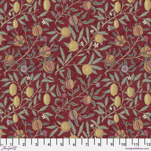 The Oxford Holiday Collection Fabric: Medium Fruit, Berry