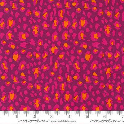 Jungle Paradise fabric: Ferocious Fur Magenta (per 1/4 metre)