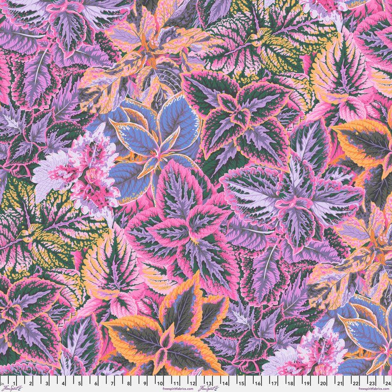 Kaffe Fassett Collective Fabric Bold Leaves, Pink