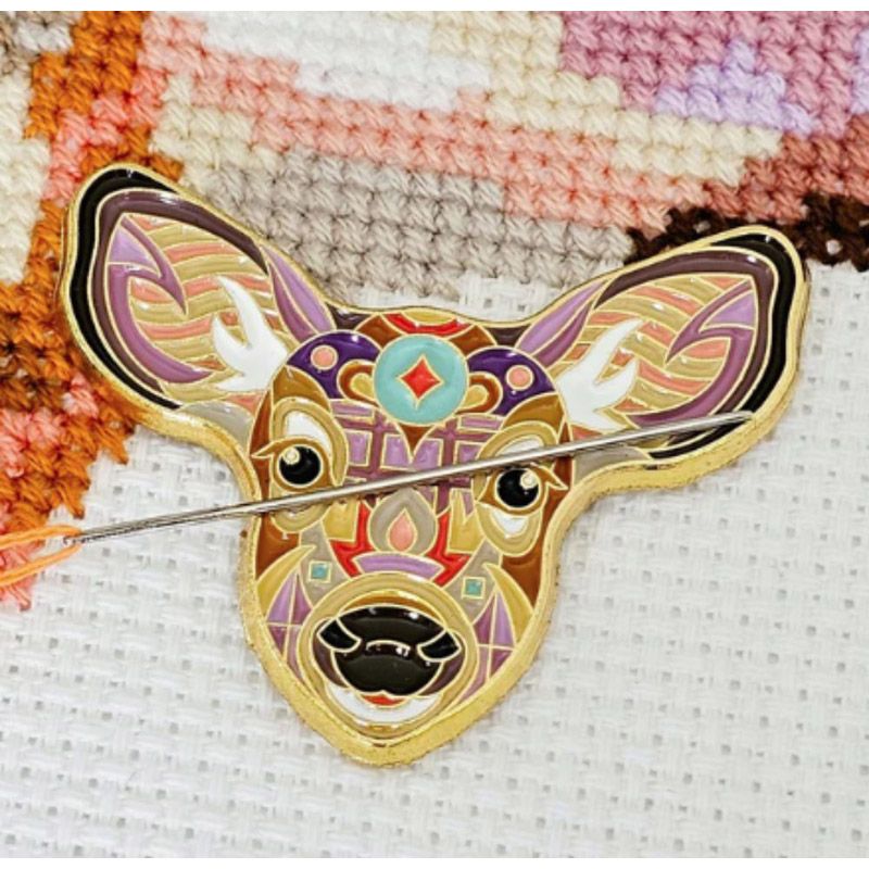Mandala Deer Needle Minder