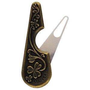 Clover Yarn Threader - Antique | 