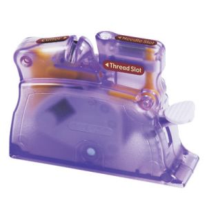 Clover Desk Needle Threader (Violet) | 